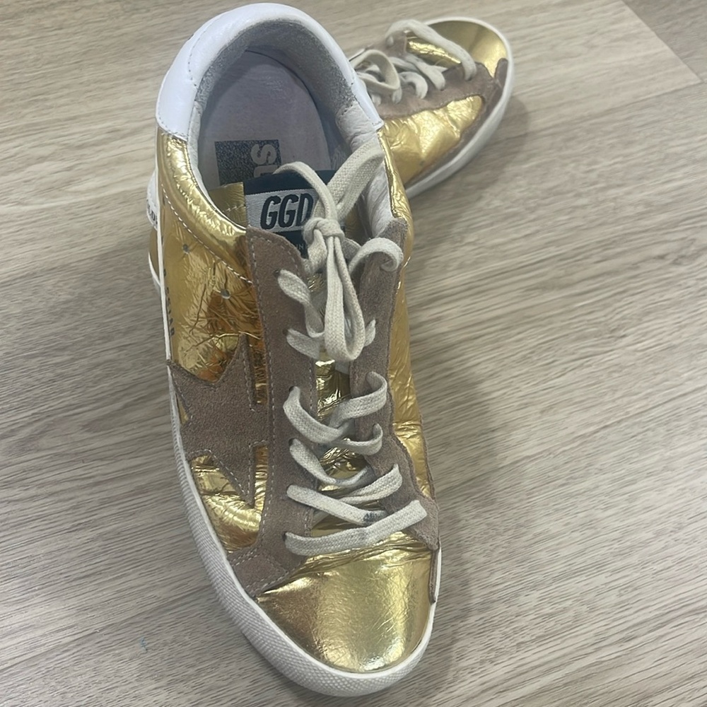 Faux Golden goose